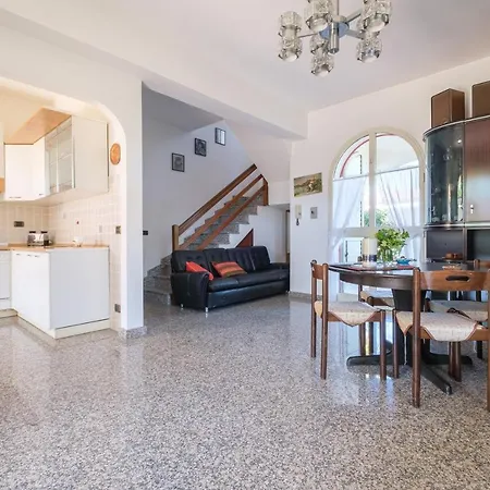 Villa Delle Pomelie Furnari